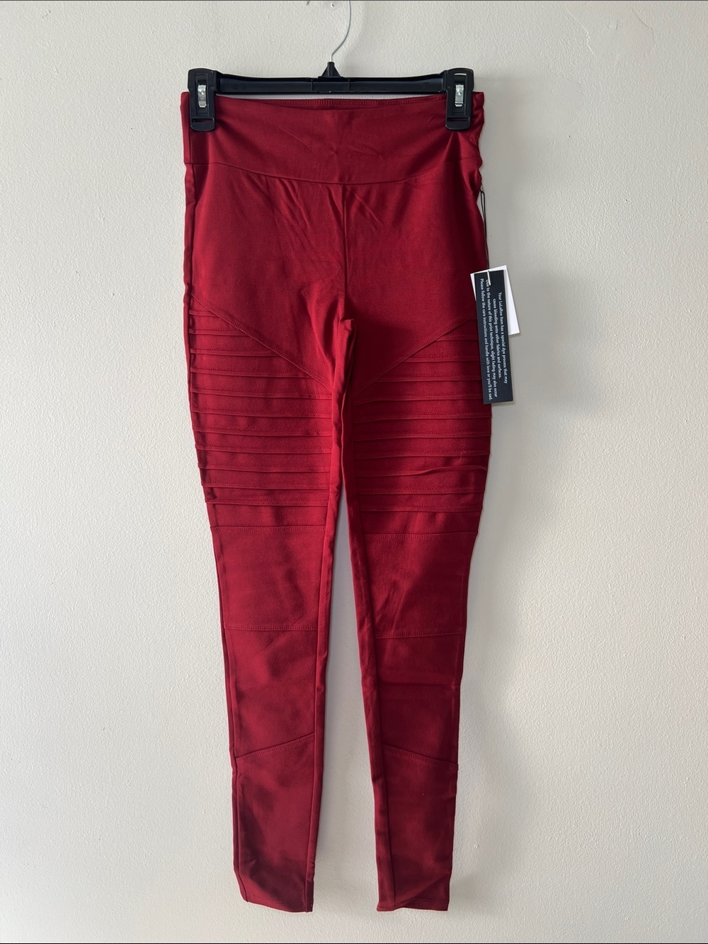 LuLaRoe Lux21 Burgundy Ribbed Moto Leggings